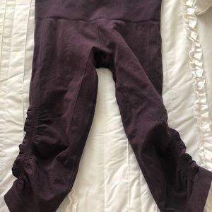 Lululemon Side Scrunch Crop Leggings